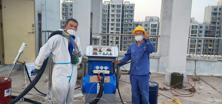 聚氨酯噴涂機器設(shè)備